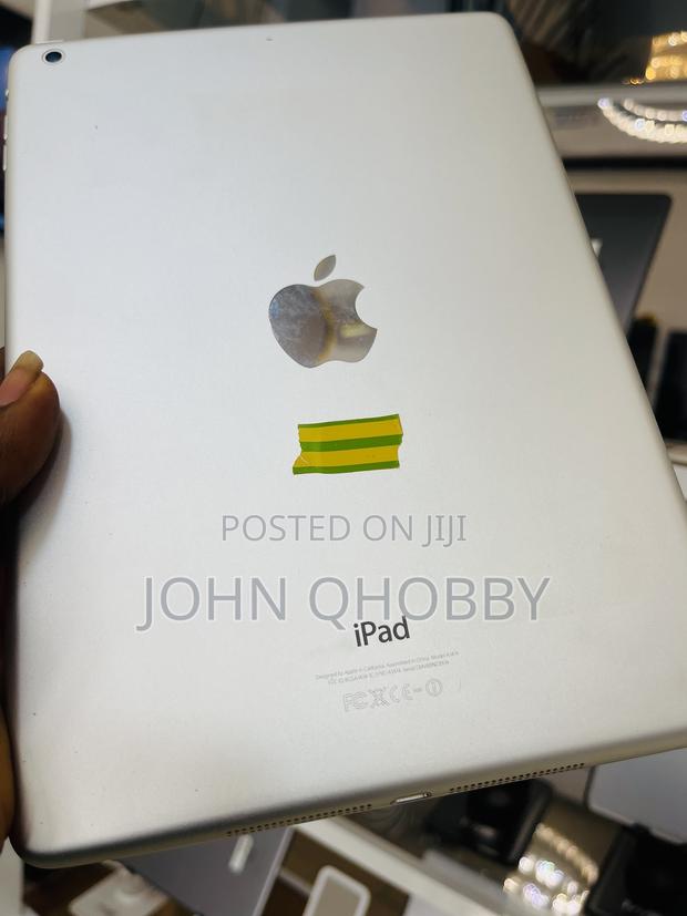 Apple iPad Air 16 GB Silver · Photo 4