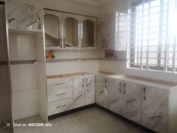 Kitchen Cabinets Gloss · Photo 1