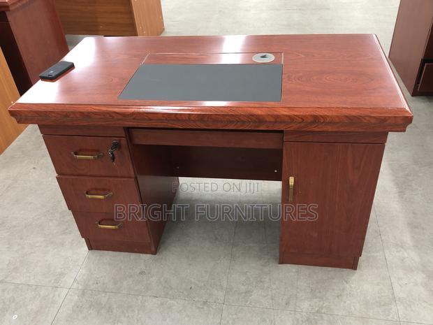 Office Table · Photo 1