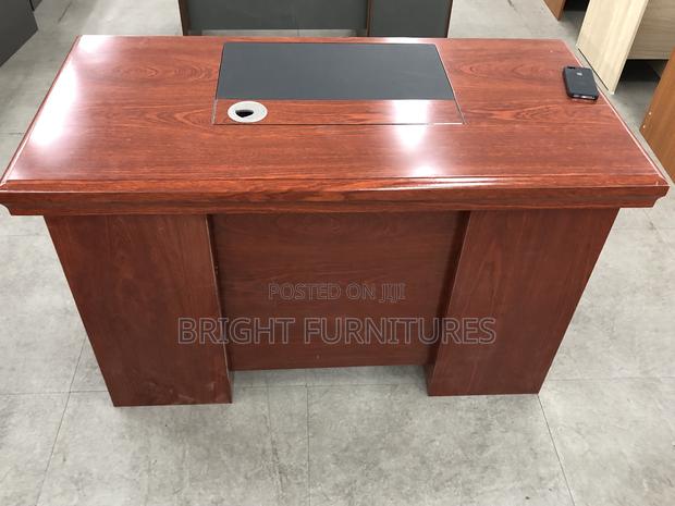 Office Table · Photo 2