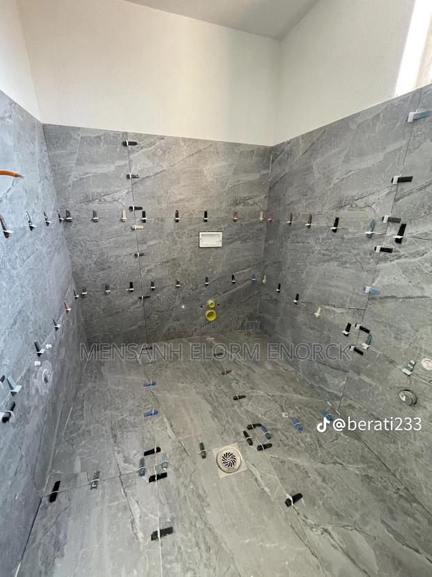 We Are a Good Company Construction Tiler Job . · Photo 7