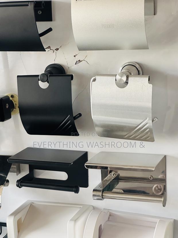 Toilet Roll Holder_ Holder With Phone Function · Photo 2