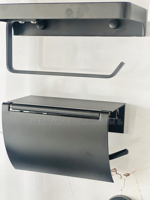 Toilet Roll Holder_phone Function T-Roll Holders · Photo 2