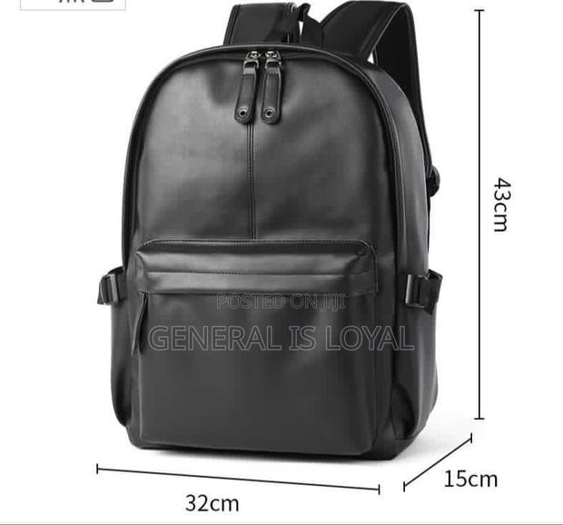 Black Backpack · Photo 1