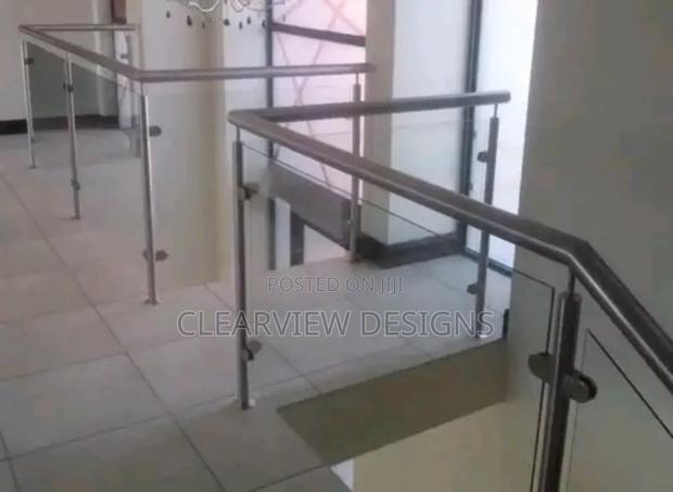Stainless Steel With Tempered Glass · Photo 1