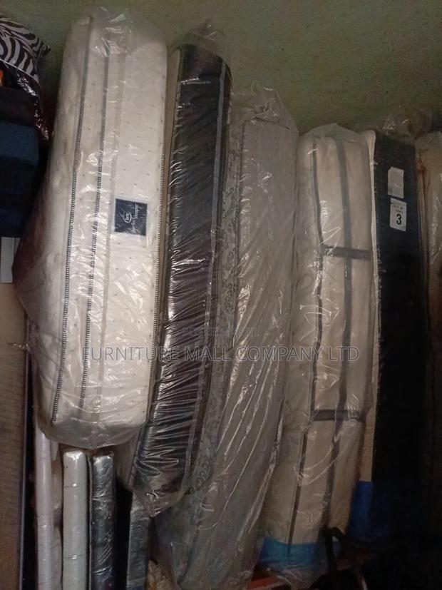 Remarkable 80x60 Queens Mattress. Free Delivery · Photo 1