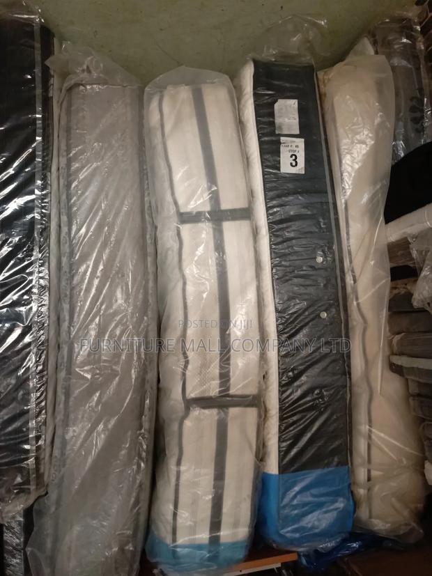 Great Kings Mattress From the Queens Land. Free DLV · Photo 1
