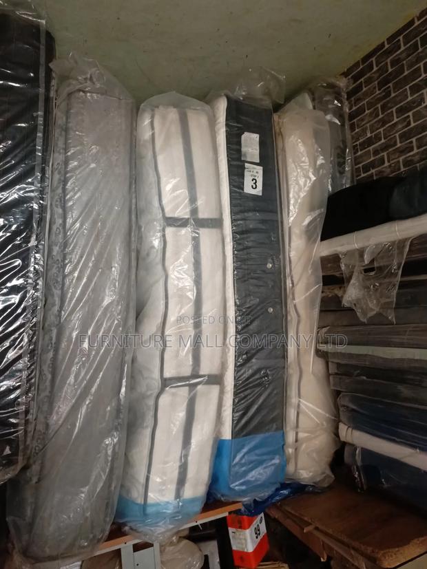 76/80 Canadian Kings Mattress. Free Delivery · Photo 1