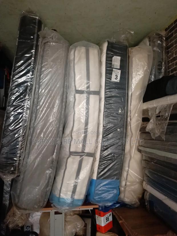 Back and Neck Support Kings Mattress 76/80. Free Delivery · Photo 1