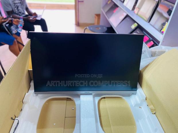 Samsung Monitor · Photo 1
