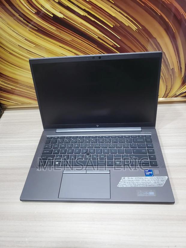 Laptop HP ZBook Firefly G8 16GB Intel Core I7 SSD 512GB · Photo 4