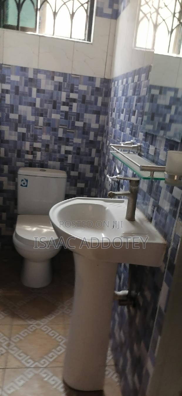 2bdrm Apartment in Spintex for rent · Photo 4