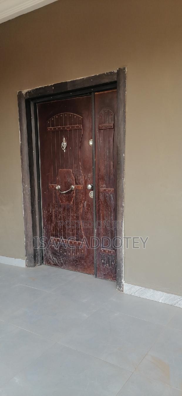 2bdrm Apartment in Spintex for rent · Photo 5