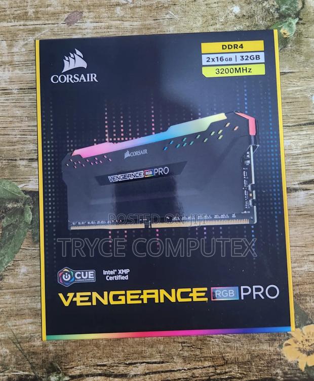 Corsair 32gb RGB Ddr4 Memory Ram · Photo 1