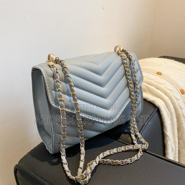 3d Texture Ladies Shoulder Bags · Photo 1