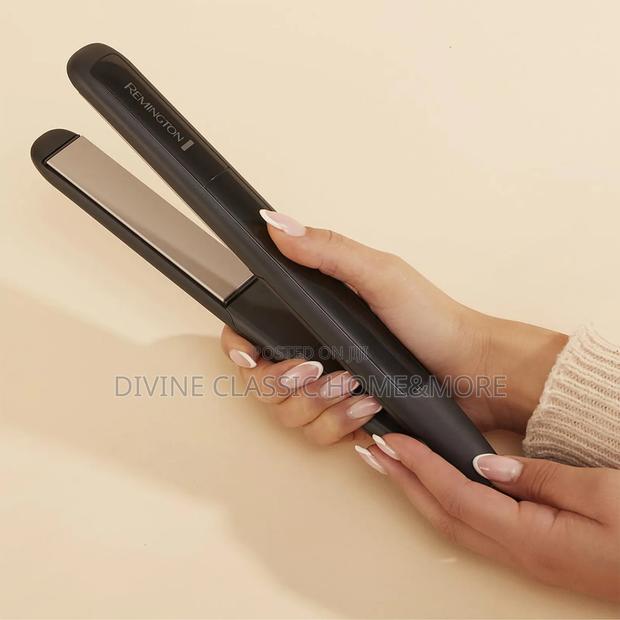 Remington Ceramic Straight Hair Straightener · Photo 3