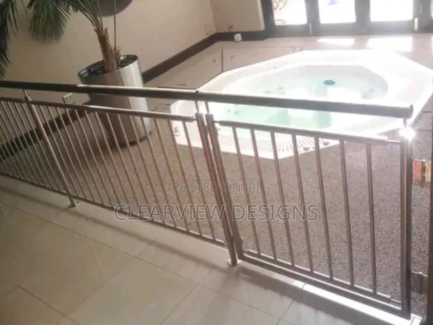 Premium Stainless Steel Balustrade · Photo 1