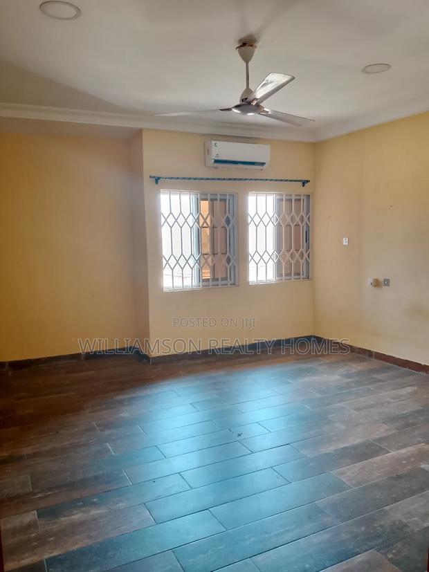 4bdrm House in Hfc Estate Area, Spintex for rent · Photo 2