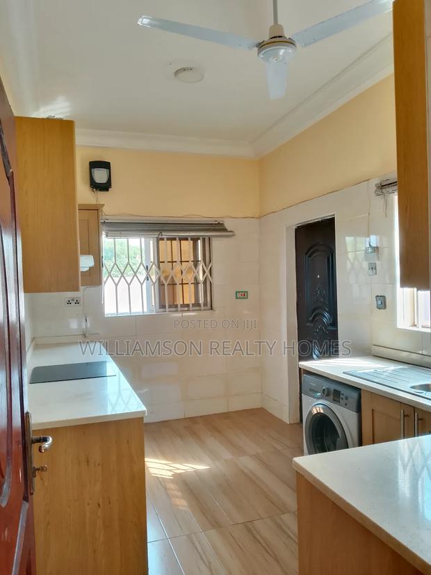 4bdrm House in Hfc Estate Area, Spintex for rent · Photo 4