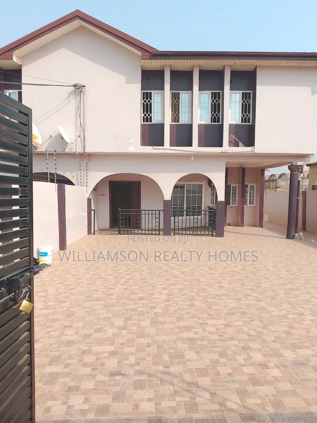 4bdrm House in Hfc Estate Area, Spintex for rent · Photo 1