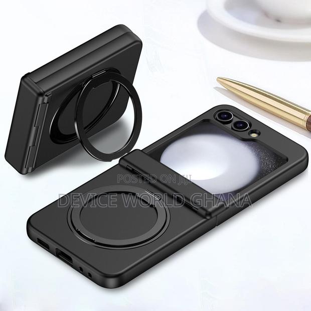 Rex Full Protection Case for Samsung Z Flip 6 and Z Flip 5 · Photo 7