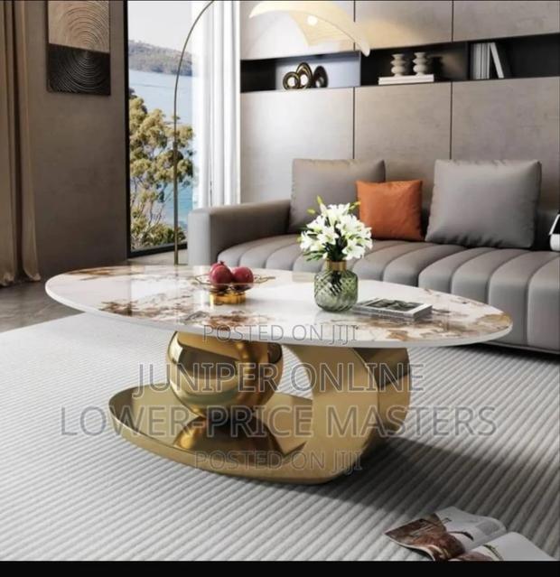 Center Table · Photo 1