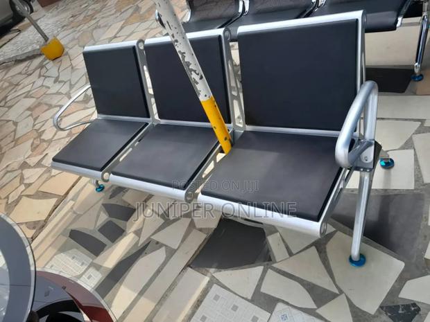 Waiting Chair/ Visitors ( Black) · Photo 1