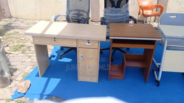 Office Desk ( Simple) · Photo 1