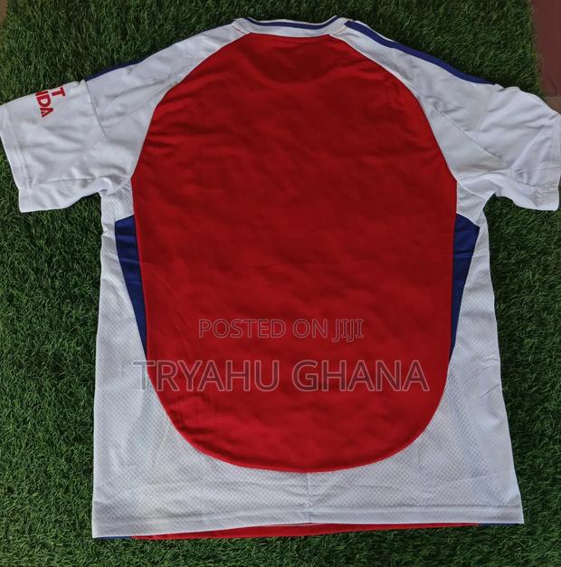 Limited Stock Available 2024/2025 Arsenal Jerseys 4sale · Photo 3