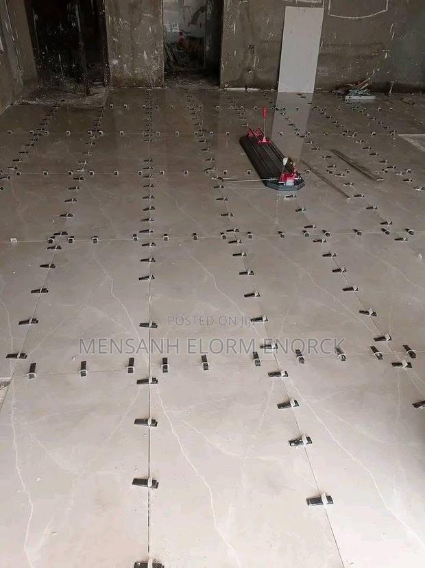 We Are A Good Company Tilling Work Wall And Floors. · Photo 3
