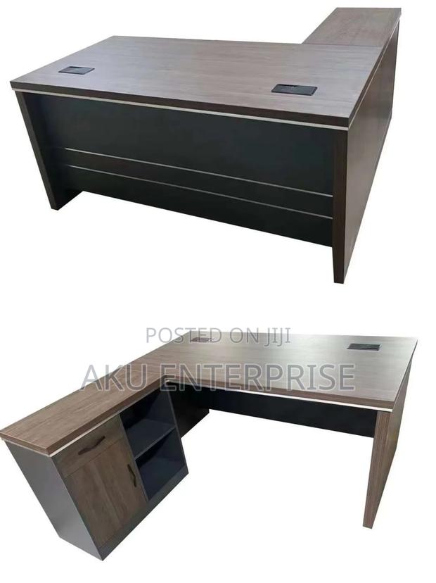 L Shaped Office Table · Photo 1