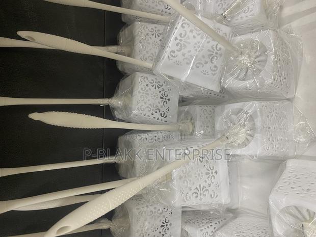 Toilet Brush · Photo 4