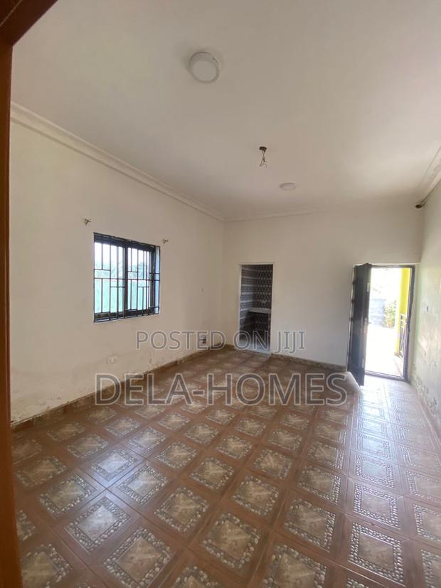Chamber N Hall Sc for Rent at Ashaley-Botwe. · Photo 2