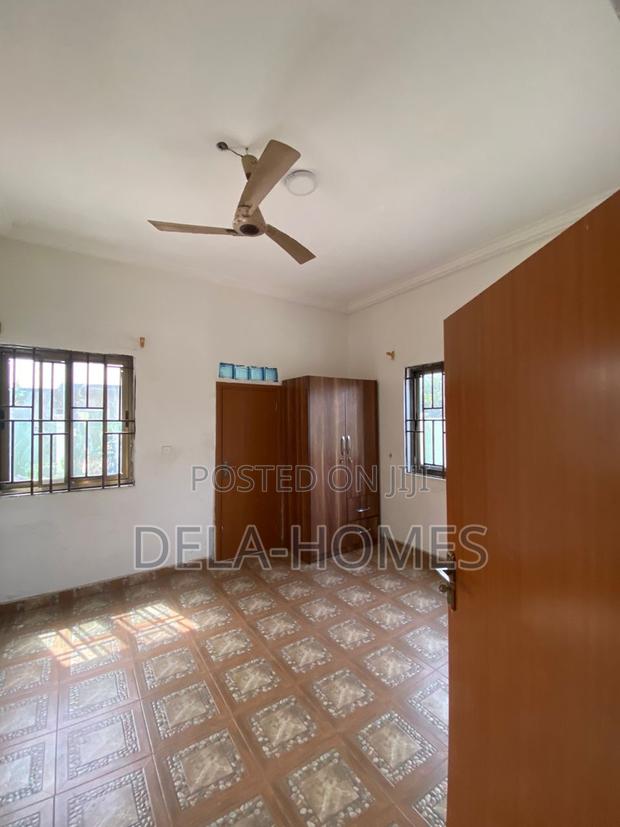 Chamber N Hall Sc for Rent at Ashaley-Botwe. · Photo 4