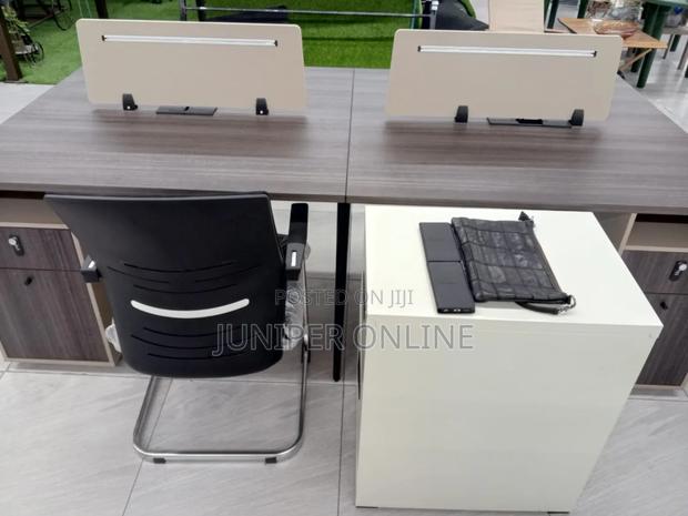 Office Desk / Table VI · Photo 2