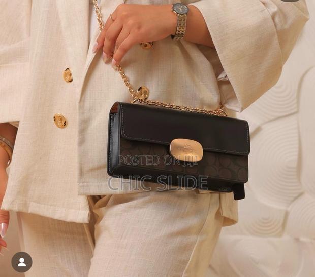 New Coach Bag Small · Photo 2