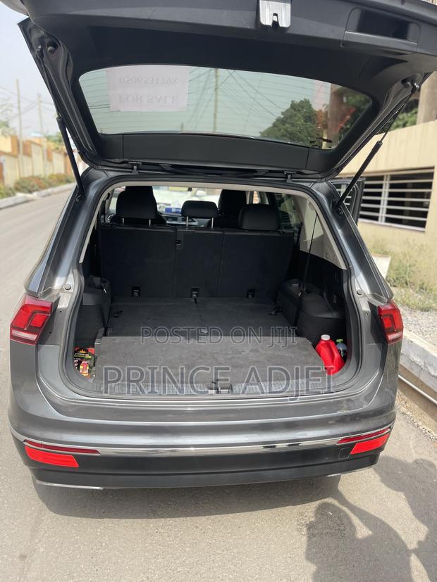 Volkswagen Tiguan 2.0T SE FWD 2020 Gray · Photo 7