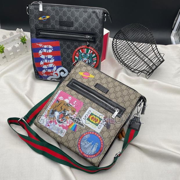 Gucci Side Bag/ Sling, Crossbody · Photo 1