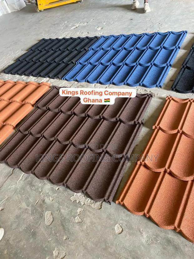 Bond Tiles in Ghana · Photo 1