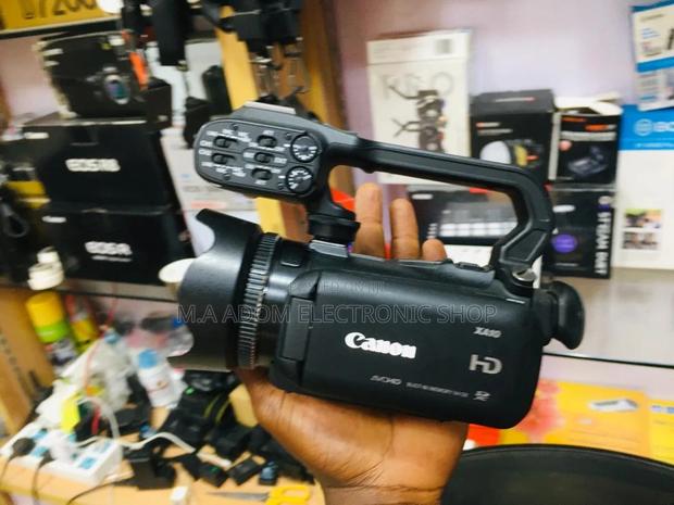 Canon XA10 Video Camera: Video. Professional Results. · Photo 1