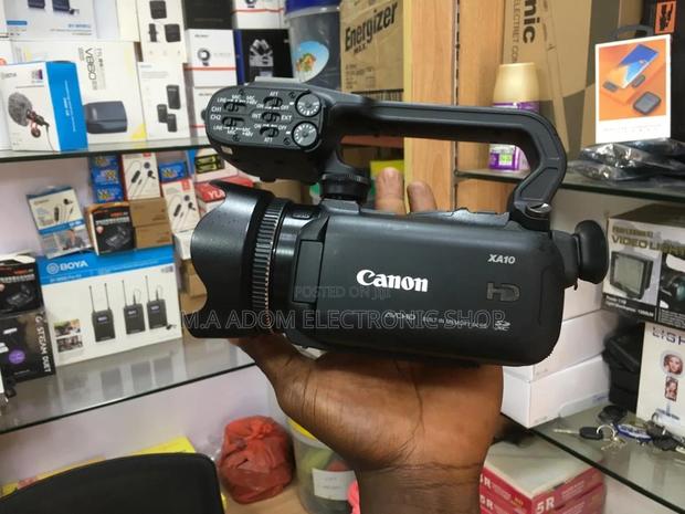 Canon XA10: Professional Video in Your Hands · Photo 1