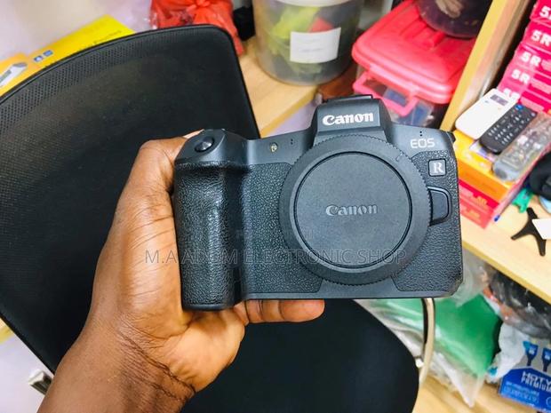 Canon EOS R: Capture the Moment, Reimagine Reality · Photo 1