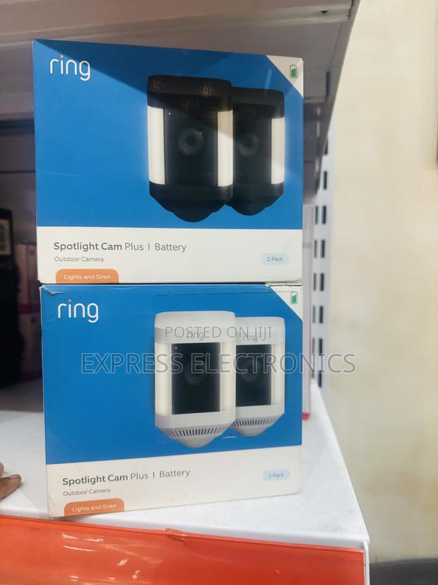 Ultra Modern Spotlight Cam Plus I Battery—2 Pack · Photo 1