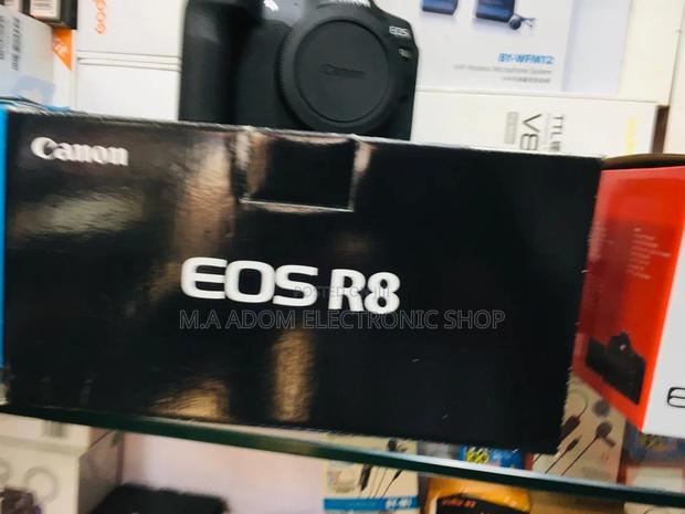 Canon EOS R8 - Mirrorless Powerhouse for Photography Video · Photo 1
