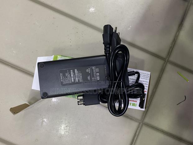Xbox 360 SLIM Power Adapter,12v-10.83A.5vsb-1a.135w · Photo 6