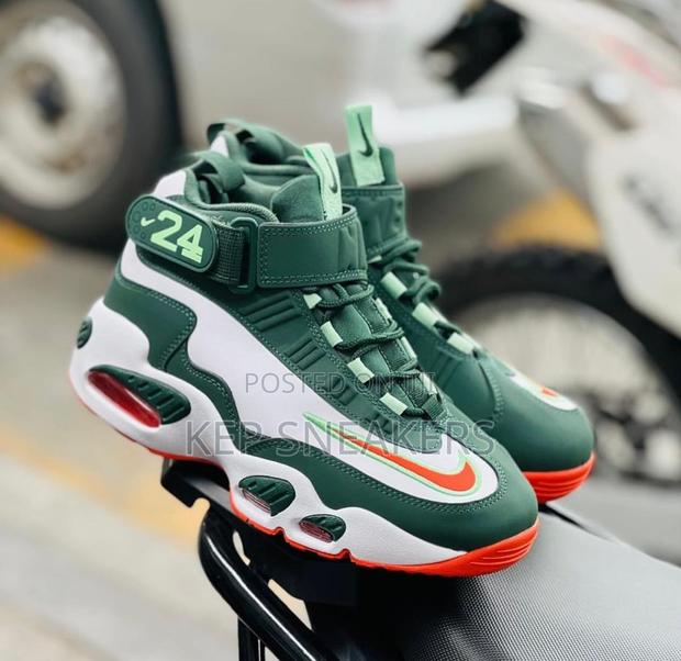 Nike Air Griffey Max 1 · Photo 2
