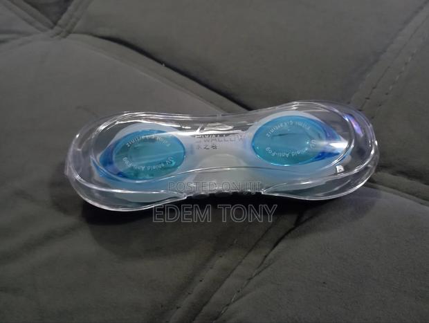 Swimming Goggles - Uv Shield and Anti-Fog · Photo 2