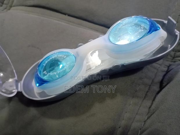 Swimming Goggles - Uv Shield and Anti-Fog · Photo 4