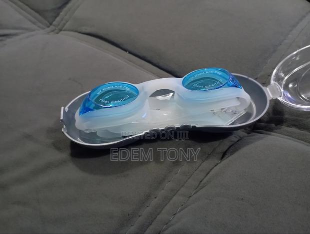 Swimming Goggles - Uv Shield and Anti-Fog · Photo 5