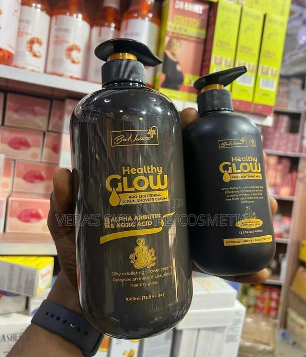 Health Glow Shower Gel and Lotion · Photo 1